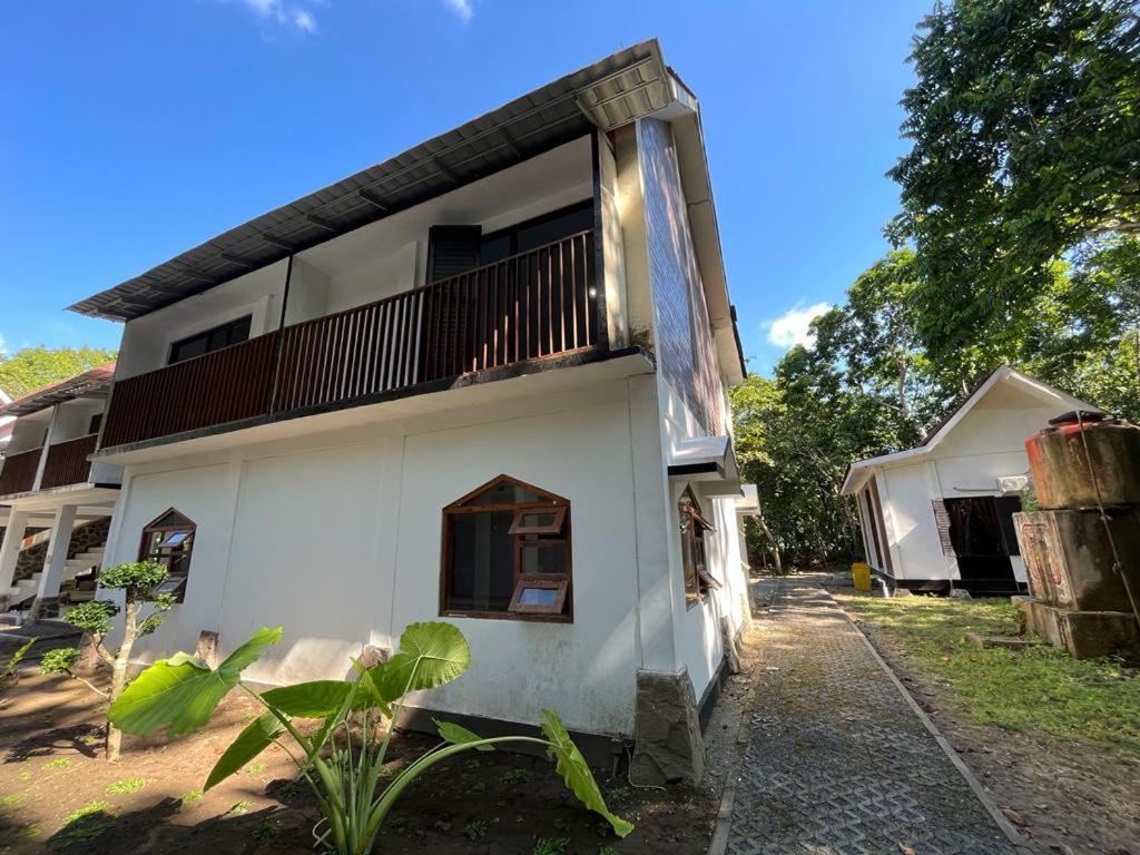 Capital O 92612 Penginapan D'Alas Purwo & Beachnearpadang Savana Sadengan Banyuwangi  Exterior foto