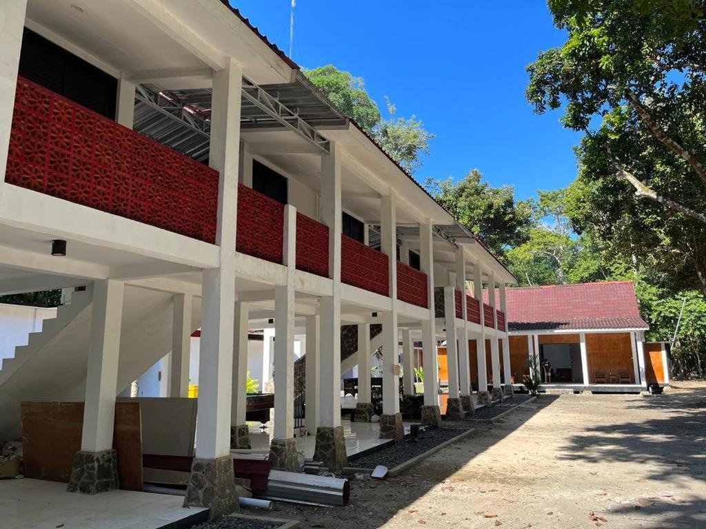 Capital O 92612 Penginapan D'Alas Purwo & Beachnearpadang Savana Sadengan Banyuwangi  Exterior foto
