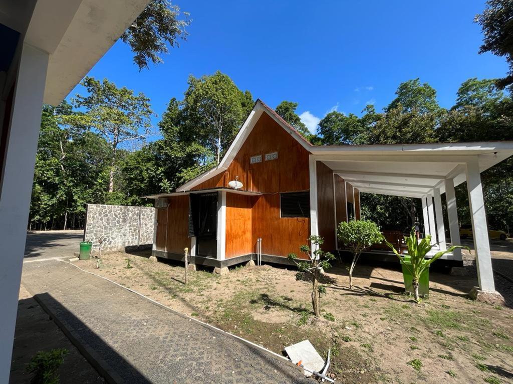 Capital O 92612 Penginapan D'Alas Purwo & Beachnearpadang Savana Sadengan Banyuwangi  Exterior foto