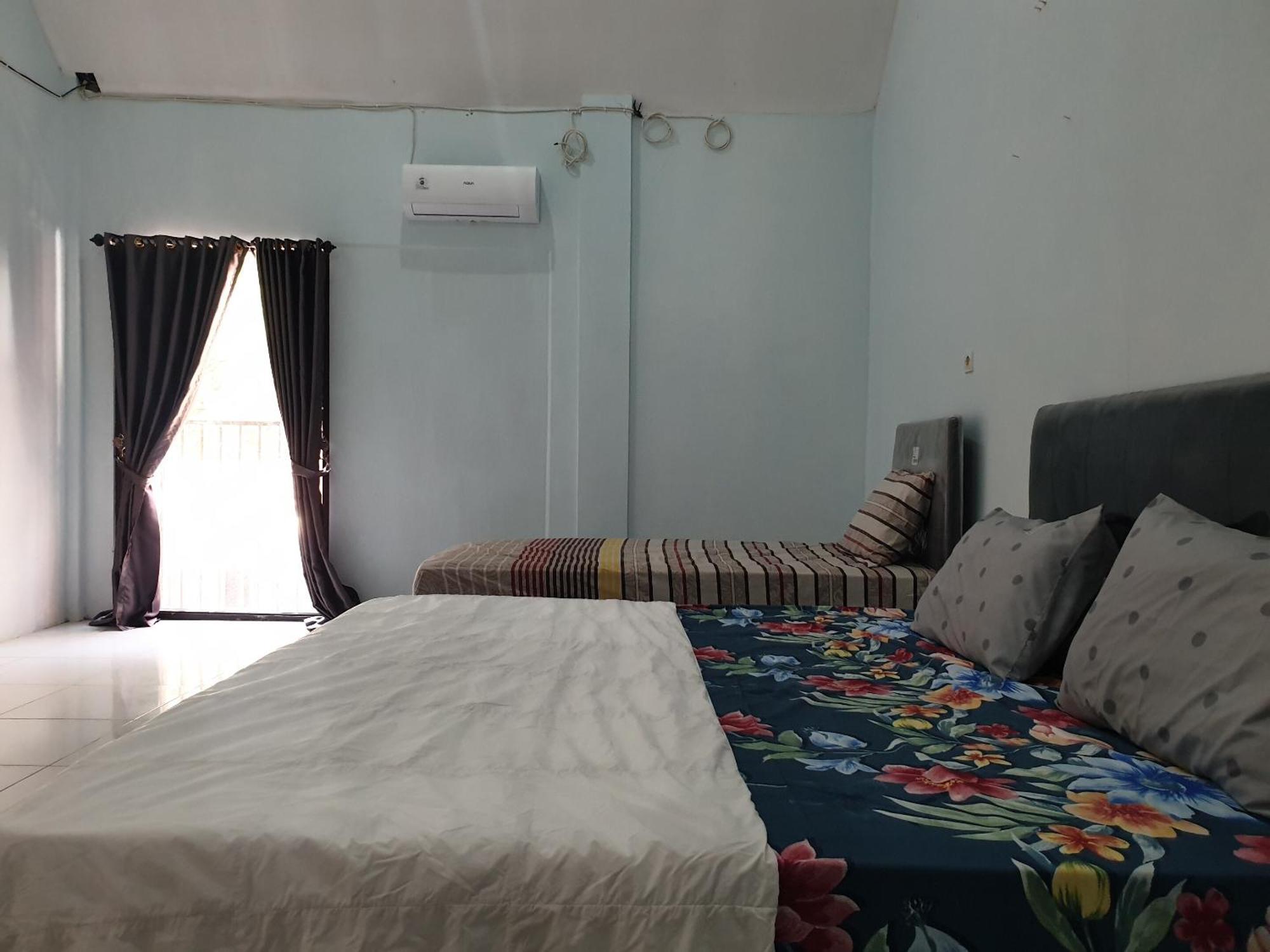 Capital O 92612 Penginapan D'Alas Purwo & Beachnearpadang Savana Sadengan Banyuwangi  Exterior foto
